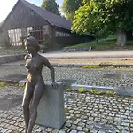 Zamecek 3*