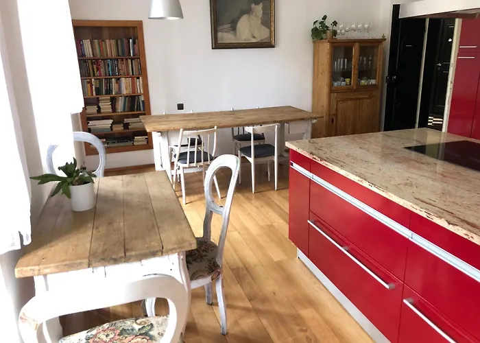 Zámeček Ostrov (Central Bohemian)